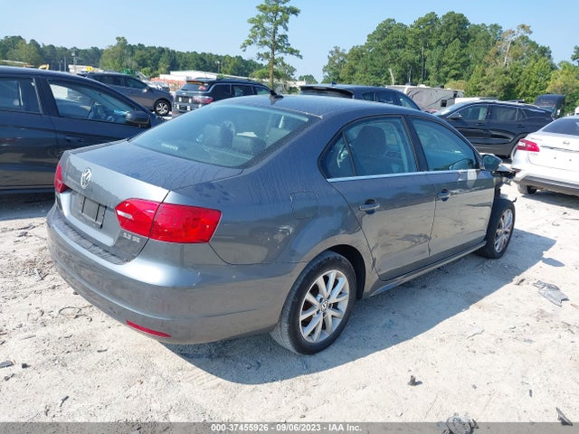 2013 VOLKSWAGEN JETTA SEDAN SE W/CONVENIENCE/SUNROOF VIN: 3VWDP7AJ7DM450922