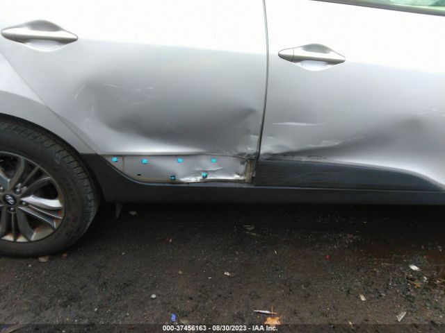 KM8JUCAG2FU955398 Hyundai TUCSON SE