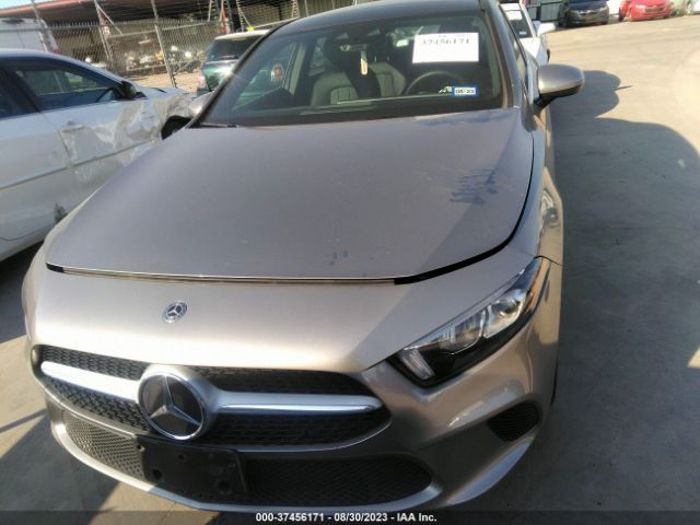 WDD3G4EB7KW027499 Mercedes-Benz A-class A 220