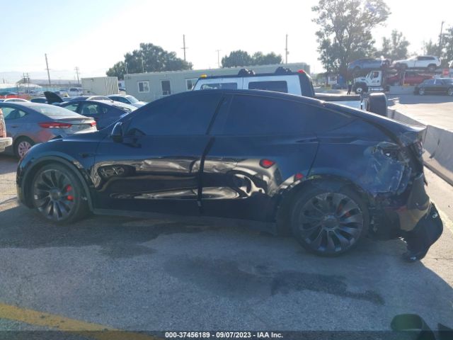 7SAYGDEF8PF745841 Tesla Model Y Performance