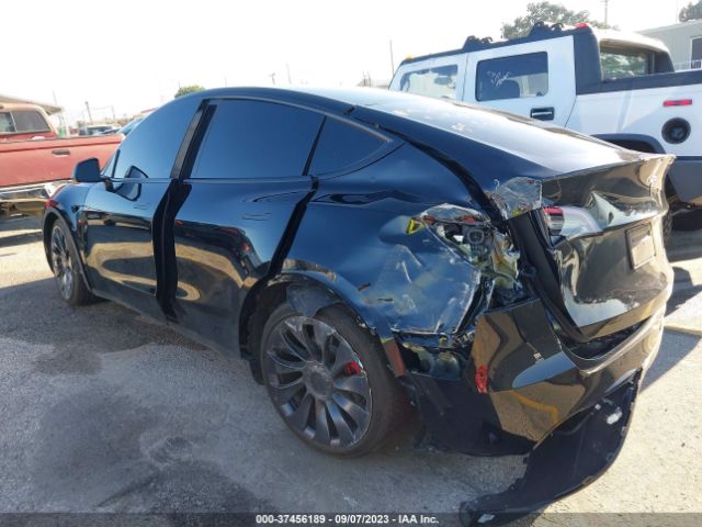 7SAYGDEF8PF745841 Tesla Model Y Performance