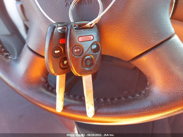 2006 HONDA ACCORD SDN EX-L VIN: 1HGCM56826A108569