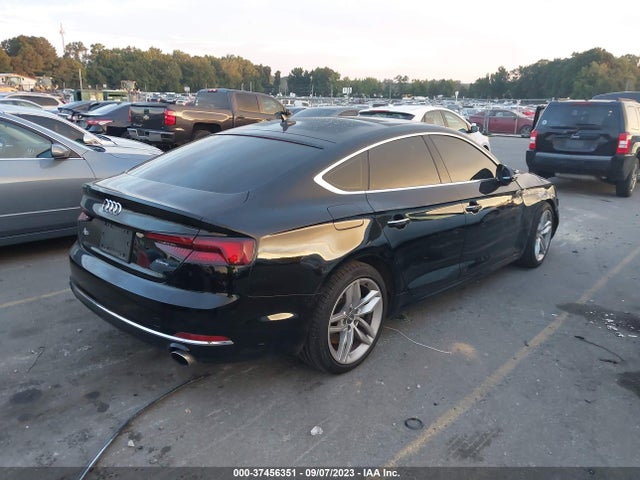 WAUANCF5XKA058413 Audi A5 Sportback Premium