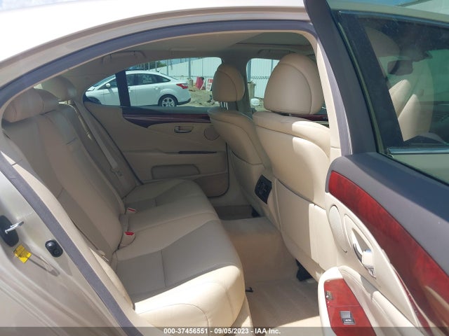 2012 LEXUS LS 460 VIN: JTHBL5EF4C5112820