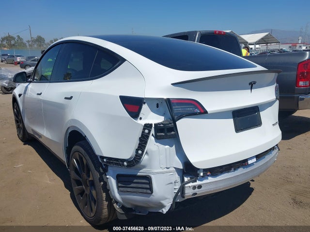 7SAYGDEEXPA059935 Tesla Model Y Long Range