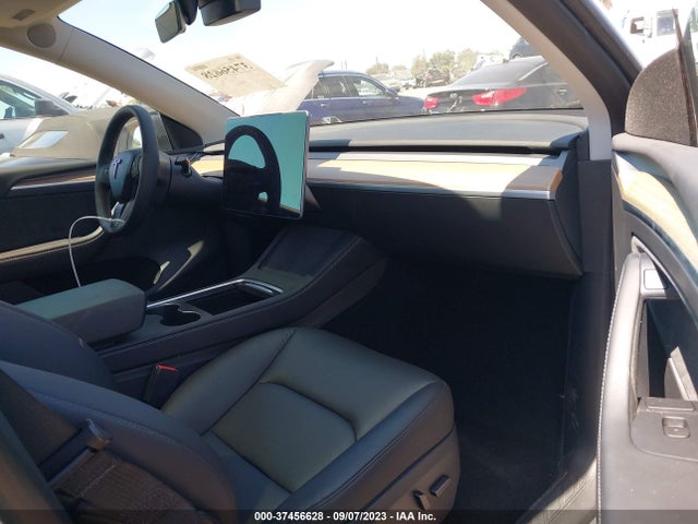 7SAYGDEEXPA059935 Tesla Model Y Long Range