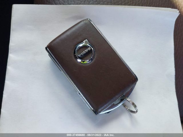 LYV102DL8KB231139 Volvo Xc60 Inscription
