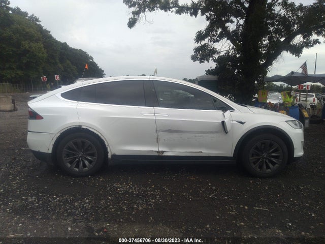 Tesla Model X 90d/75d/100d 2017 5YJXCBE28HF066644 Image 12