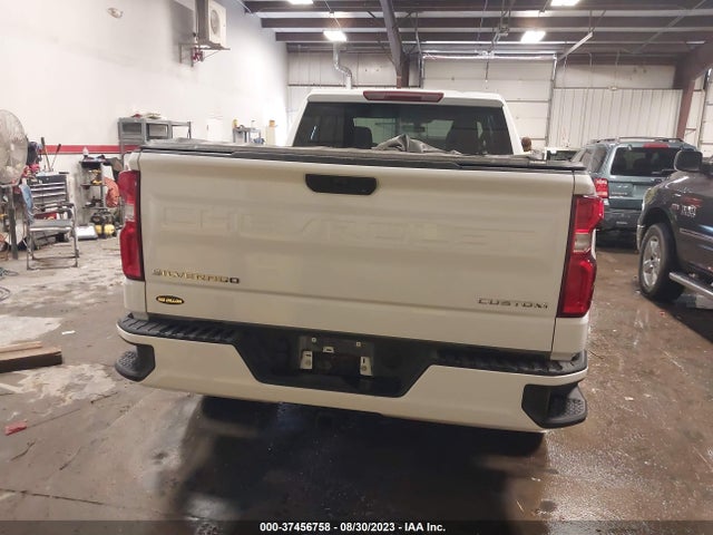 Chevrolet Silverado 1500 Ltd Custom 2022 1GCRYBEKXNZ199874 Image 17
