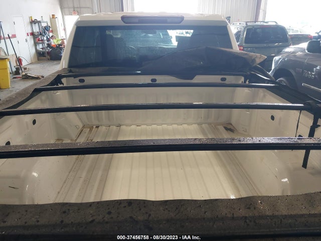 Chevrolet Silverado 1500 Ltd Custom 2022 1GCRYBEKXNZ199874 Image 12