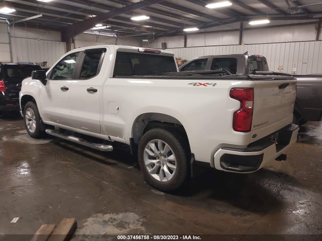 Chevrolet Silverado 1500 Ltd Custom 2022 1GCRYBEKXNZ199874 Image 3