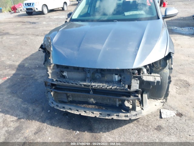 3VWN57BU8KM106547 Volkswagen JETTA S