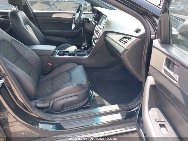 2018 HYUNDAI SONATA SPORT VIN: 5NPE34AF9JH698409