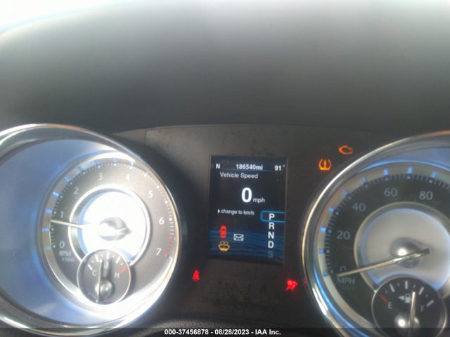 2C3CCABG0EH261608 Chrysler 300 300s