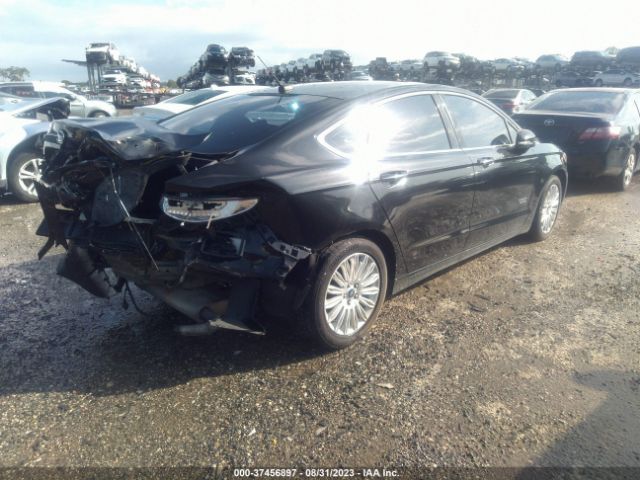 3FA6P0SU2ER199071 Ford Fusion Energi Titanium