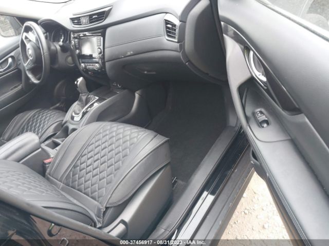 5N1ET2MV6JC813448 Nissan Rogue Sv Hybrid