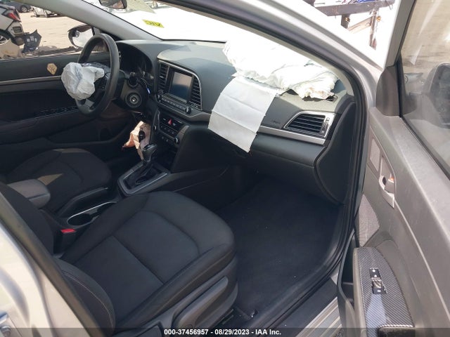 Hyundai ELANTRA SE 2018 5NPD74LF9JH384689 Image 5