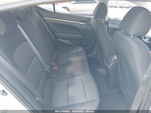Hyundai ELANTRA SE 2018 5NPD74LF9JH384689 Image 8