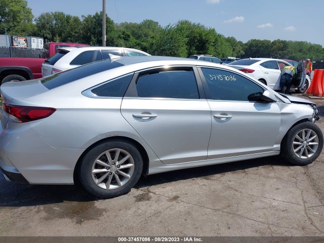 Hyundai SONATA SE 2019 5NPE24AF1KH799982 Image 12