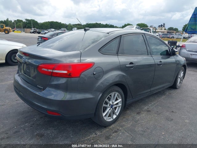 Ford FOCUS SE 2015 1FADP3F26FL252307 Image 4
