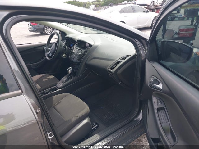 Ford FOCUS SE 2015 1FADP3F26FL252307 Image 5