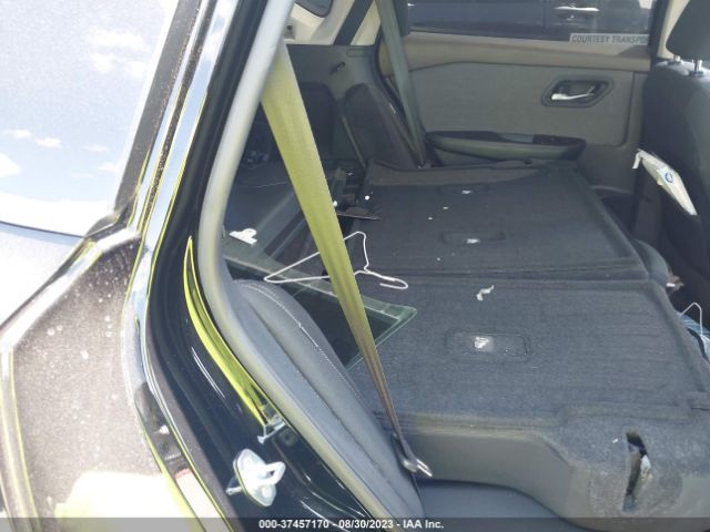 5N1BT3BA9NC695670 Nissan ROGUE SV