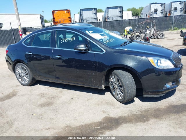 1G4PS5SK5E4115242 Buick Verano Leather Group