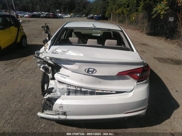 2015 HYUNDAI SONATA 2.4L SE VIN: 5NPE24AF7FH153237