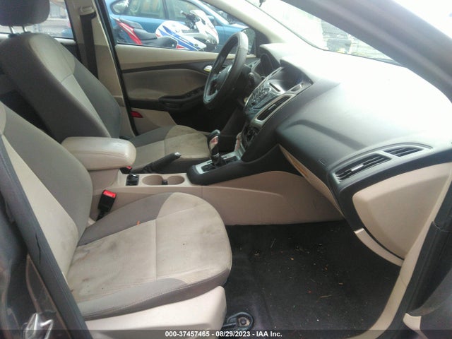 Ford FOCUS SE 2014 1FADP3K24EL227670 Image 5