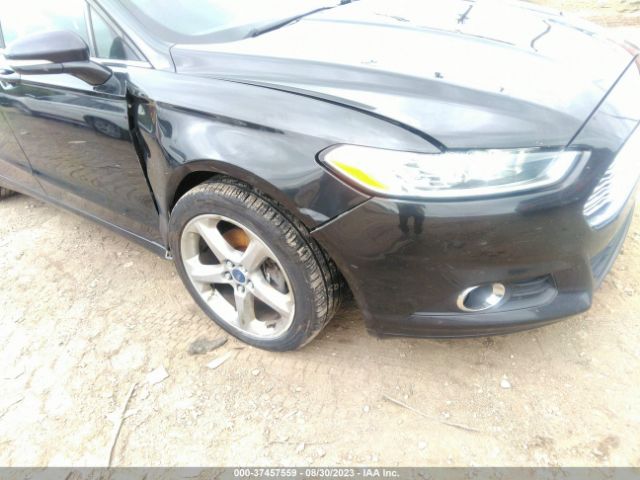 3FA6P0HD3FR222933 Ford FUSION SE