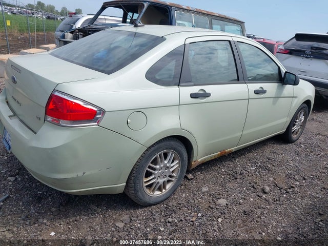 2010 FORD FOCUS SE VIN: 1FAHP3FN8AW289555