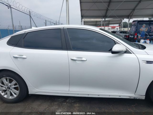 KNAGT4L37G5072651 KIA Optima Lx