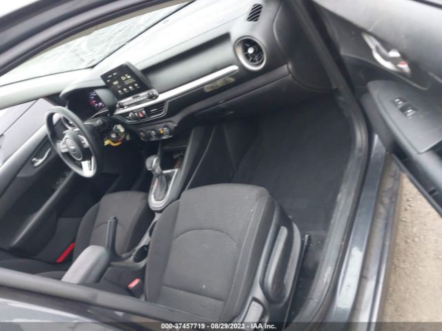 3KPF24AD7LE240185 KIA Forte Lxs