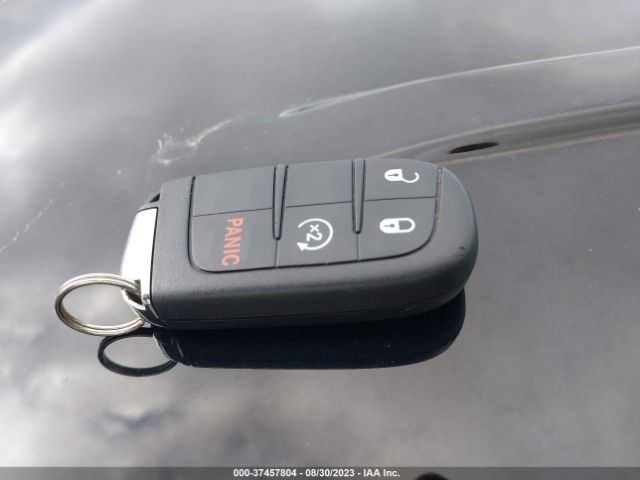3C4NJDBB6JT313518 Jeep Compass Altitude