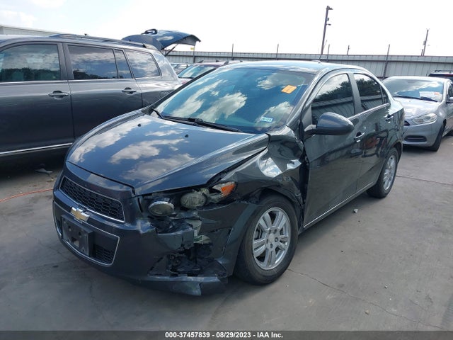 Chevrolet SONIC LT 2016 1G1JC5SHXG4152682 Image 2