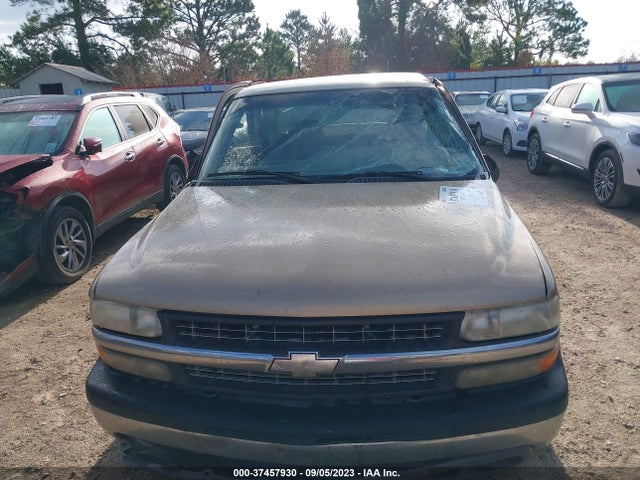 2001 CHEVROLET SILVERADO 1500 LS VIN: 2GCEC19V011210914