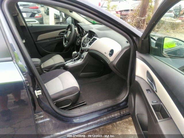1G1PA5SH4F7236364 Chevrolet CRUZE LS