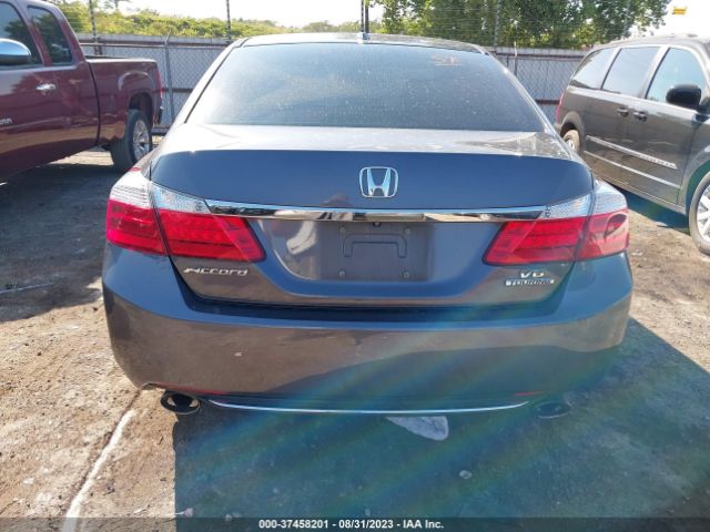 1HGCR3F97FA018168 Honda Accord Sedan Touring