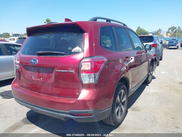 JF2SJAGC3JH467543 Subaru Forester Premium