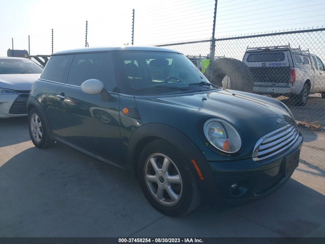 2009 MINI COOPER HARDTOP WMWMF33599TU75681 Photo 0