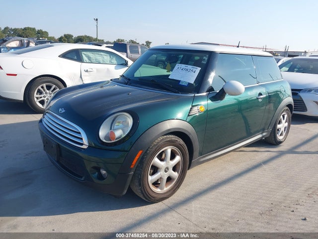 2009 MINI COOPER HARDTOP WMWMF33599TU75681 Photo 1