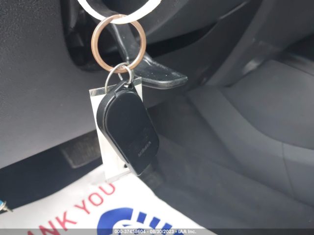 5XYPGDA34GG037700 KIA SORENTO LX