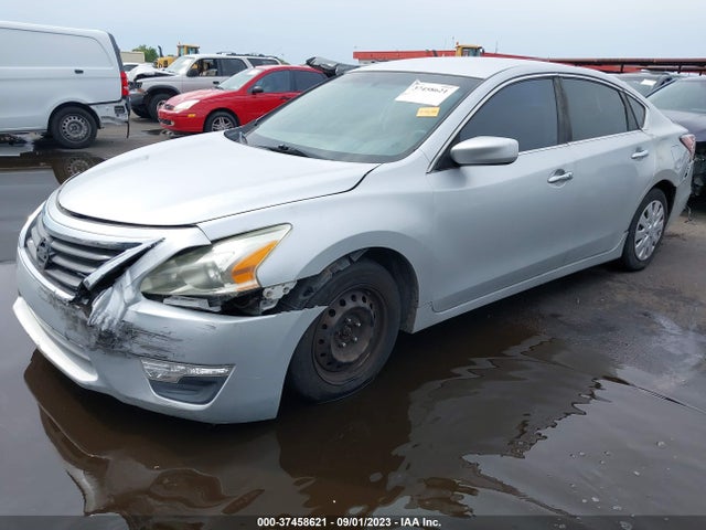 Nissan Altima 2.5 S 2014 1N4AL3AP1EN359513 Image 2