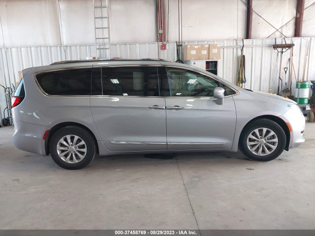 Chrysler Pacifica Touring L 2018 2C4RC1BG1JR270263 Image 13