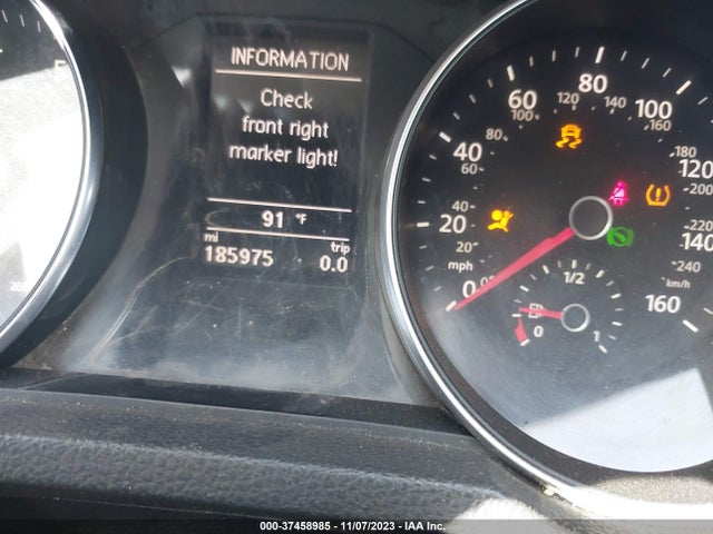 1VWAT7A35GC027309 Volkswagen Passat 1.8t S