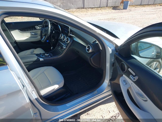55SWF4KBXHU220143 Mercedes-Benz C-class C 300