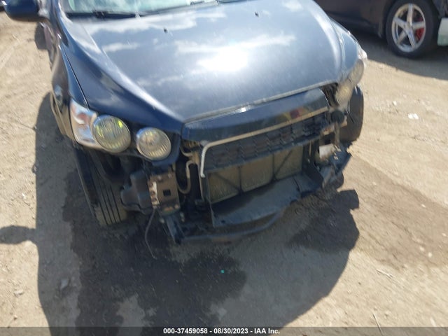 Chevrolet SONIC LS 2015 1G1JA5SH1F4122023 Image 6