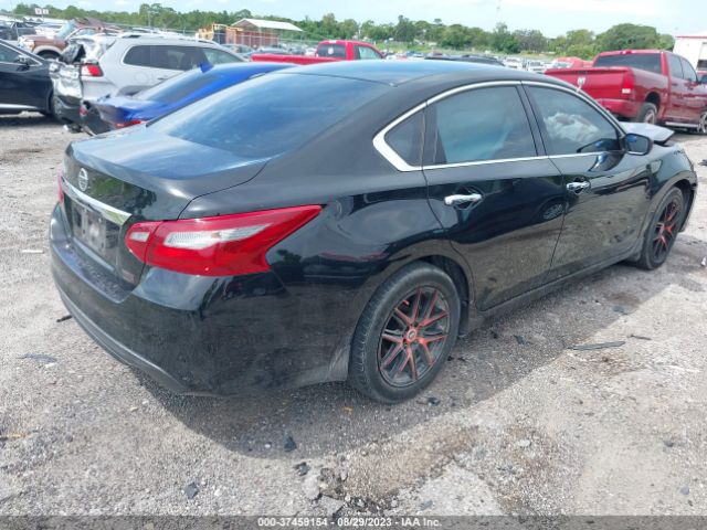 1N4AL3AP3JC139618 Nissan Altima 2.5 S
