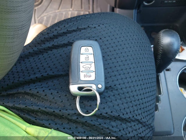 2011 KIA SORENTO SX VIN: 5XYKWDA24BG094752