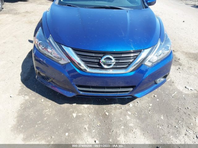 1N4AL3AP1JC118573 Nissan Altima 2.5 Sr